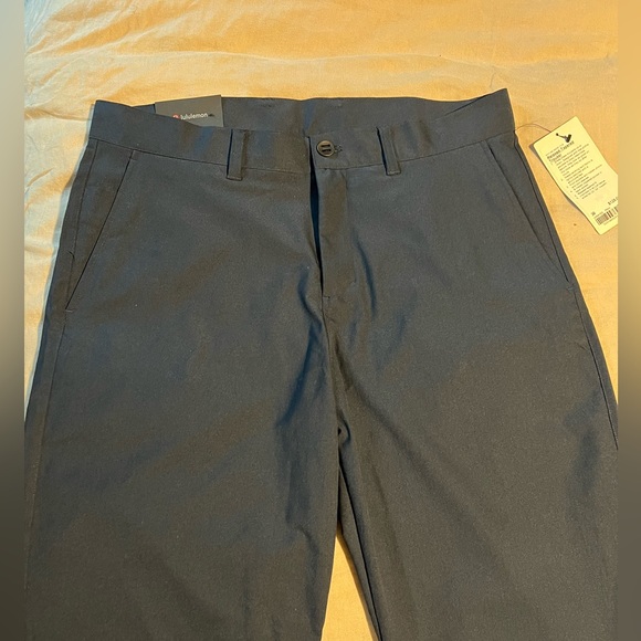 Lululemon Relaxed-Tapered Smooth Twill Trouser - NAVY - Picture 12 of 15